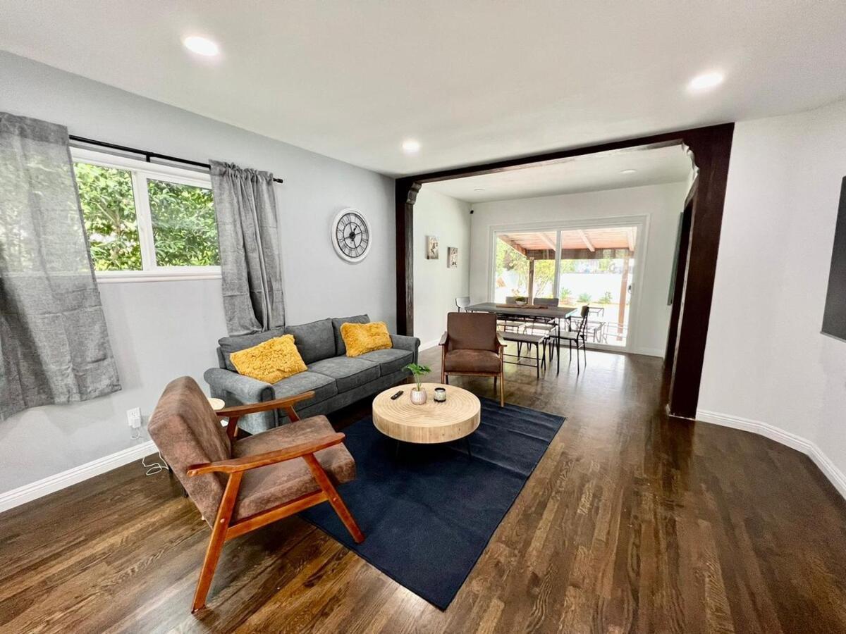 Ferienhaus Cozy 3br With Pool, Yard, Garage, And 80 Inch Tv! *